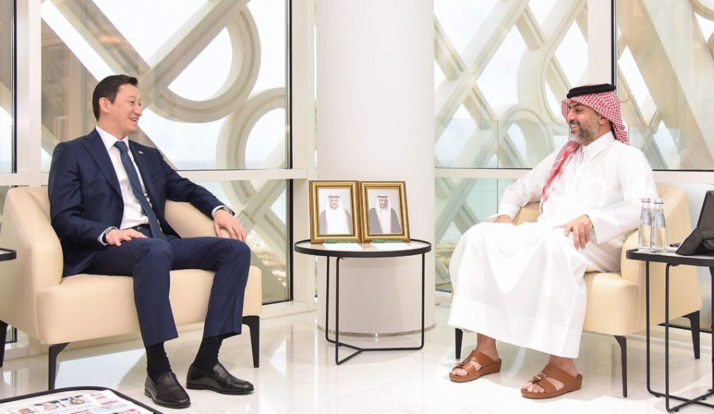 CEO of Qatar Free Zones Authority Meets Ambassador of Uzbekistan