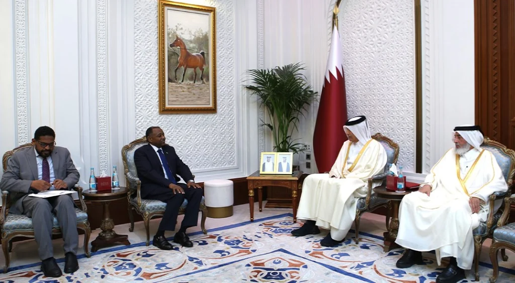 Shura Council Speaker Meets Ambassadors of Sudan, Senegal.