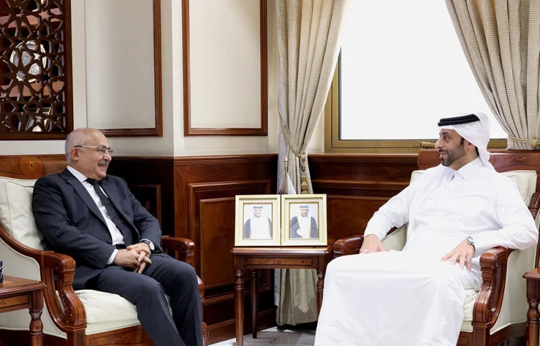 Municipality Minister Discusses Bilateral Relations in Talks with Azerbaijan Ambassador