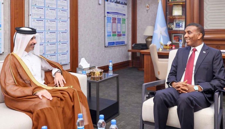 Somalia’s Prime Minister Meets Qatar’s Ambassador