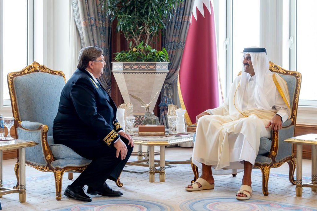 HH The Amir Receives Ambassadors of Kazakhstan and Russia at the End of their Tenure